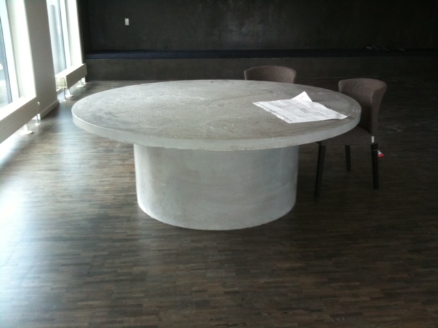 Beton spisebord til nà hovedkontor design smedien Beton spisebord